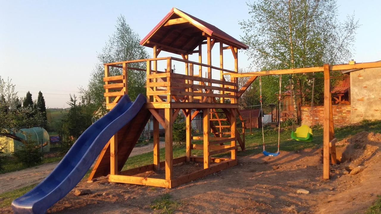 Domek BiałojanY Zewnętrze zdjęcie